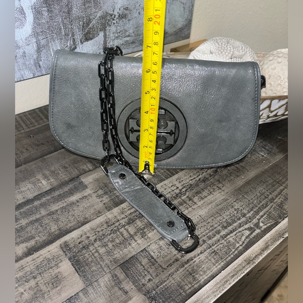 Tory Burch Amanda Crossbody Bag - Picture 4 of 10